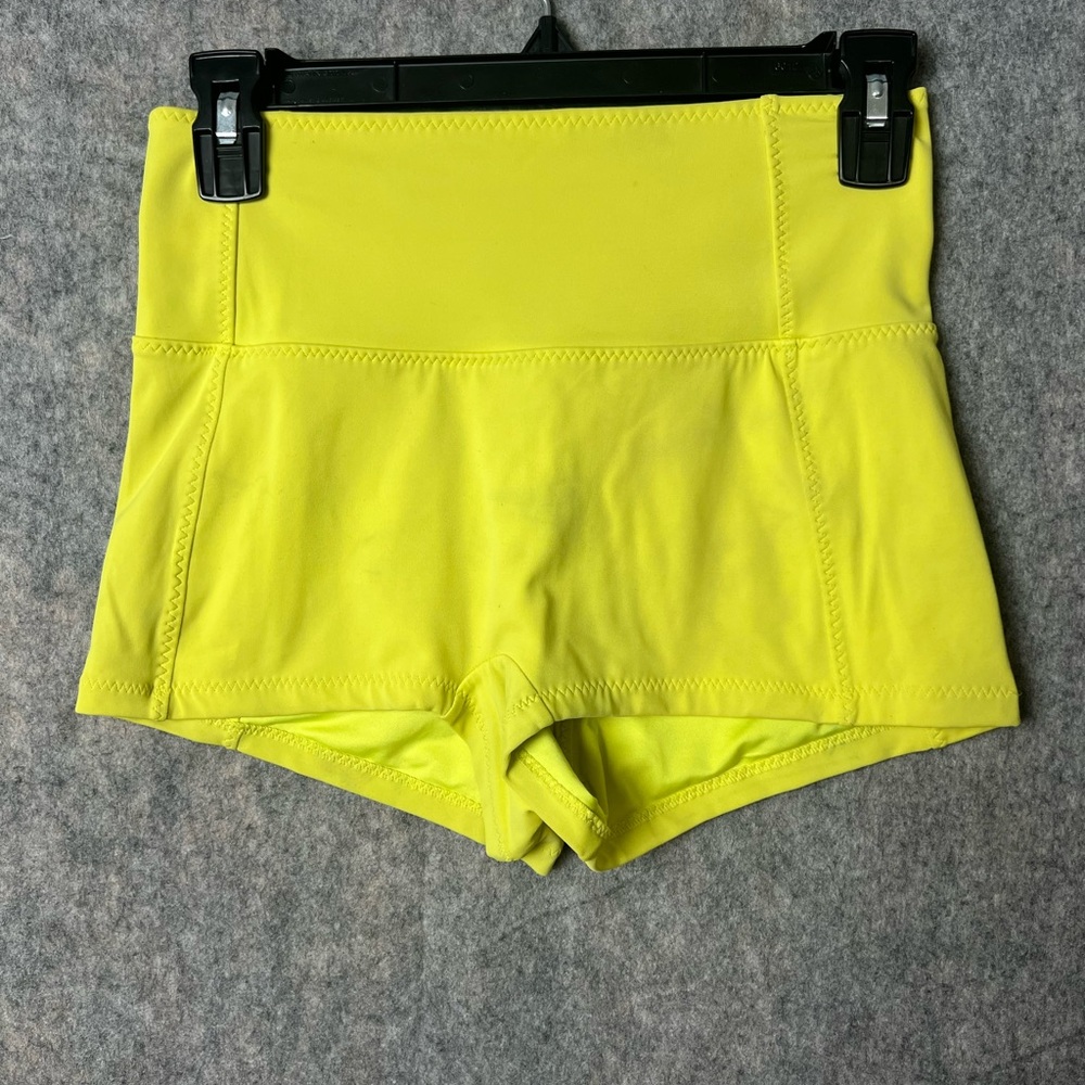 Fabletics Woman Size Small neon yellow exercise‎ shorts high-rise waist